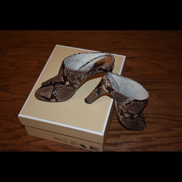 MICHAEL Michael Kors Shoes - Michael kors Shaw mule
